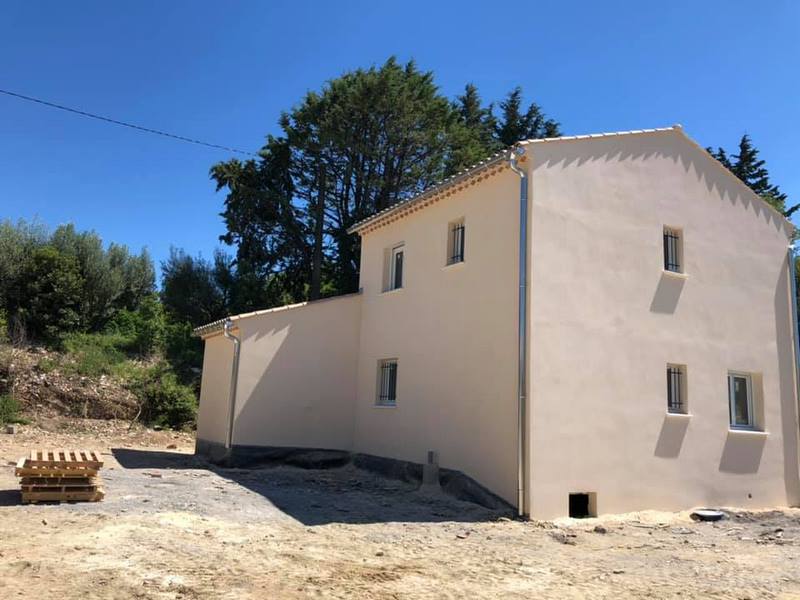 Gouttieres-en-ZINC-construction-de-maison-dans-le-gard